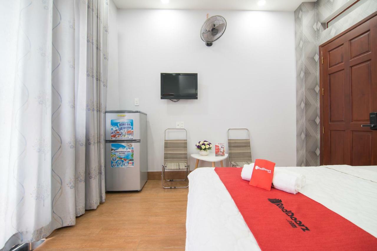 Reddoorz Plus @ Huynh Tan Phat Ho Şi Min Dış mekan fotoğraf